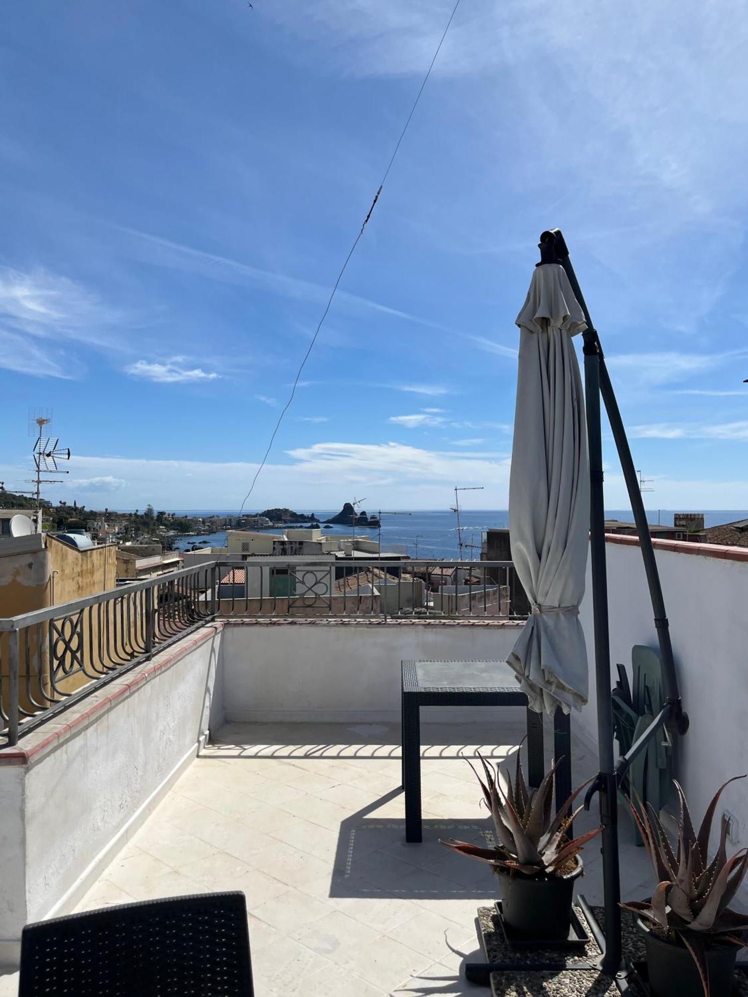 Vista Da Re Villa Aci Castello Luaran gambar